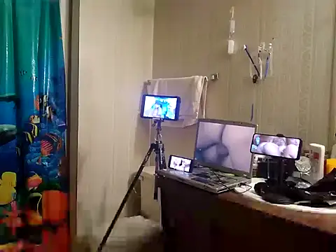 Snapshot of jockstrapstud chatting on 12/29/24, 08:48 jockstrapstud online show from 12/29/24, 08:48