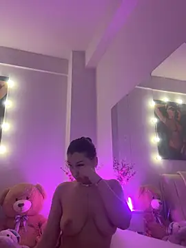 Snapshot of lissa_yasemin chatting on 03/22/25, 02:37 lissa yasemin online show from 03/22/25, 02:37