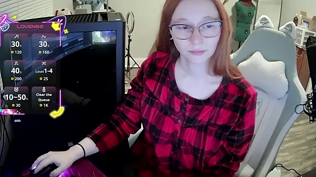 LilyFoxxx online show from 10/08/25, 03:26