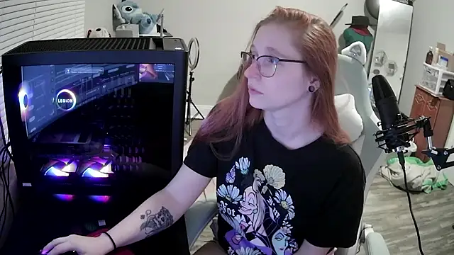 LilyFoxxx online show from 10/10/25, 03:16