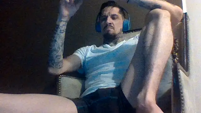 Snapshot of Paybackk100 chatting on 02/10/25, 09:36 Paybackk100 online show from 02/10/25, 09:36