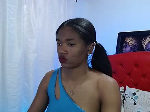 Snapshot of MISSANDRE4 chatting on 12/29/24, 02:21 MISSANDRE4 online show from 12/29/24, 02:21