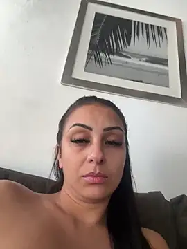 Snapshot of bbzinharosa chatting on 10/15/25, 07:58 bbzinharosa online show from 10/15/25, 07:58