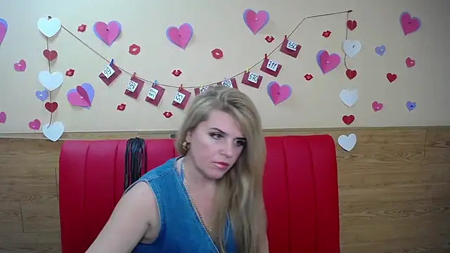 Julya Barbi online show from 02/05/25, 03:09