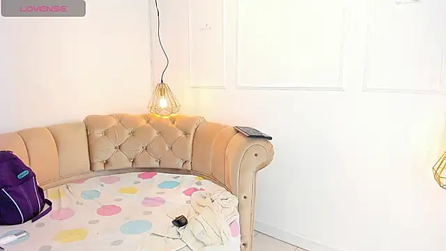 khloeblake online show from 02/28/25, 10:52