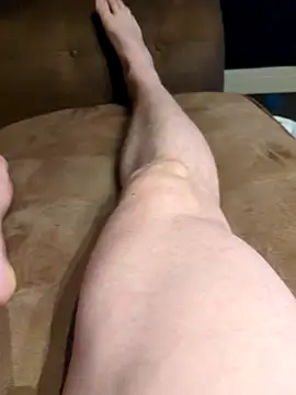 Snapshot of boyanon chatting on 10/10/25, 12:53 boyanon online show from 10/10/25, 12:53