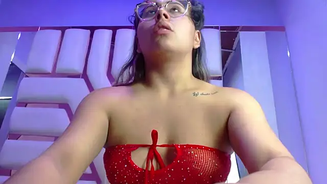 Snapshot of Freya_Miller_ chatting on 11/07/25, 03:39 Freya Miller online show from 11/07/25, 03:39