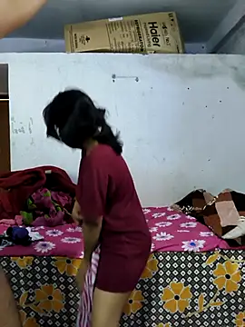 hot wife 35 online show from 10/09/25, 02:20