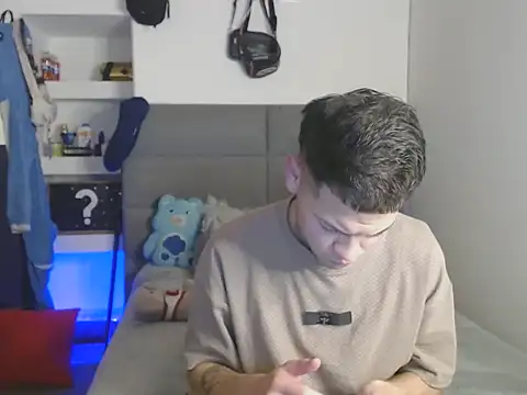 MarceloMilk online show from 11/28/25, 11:51