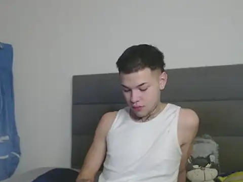 MarceloMilk online show from 11/30/25, 02:04