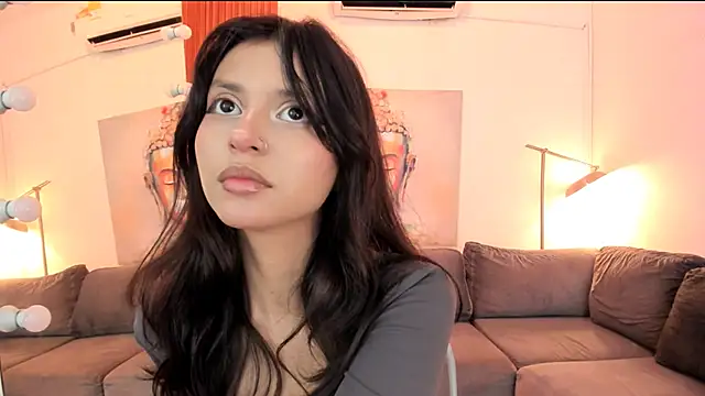 Snapshot of tamara_aluna chatting on 10/01/25, 12:11 tamara aluna online show from 10/01/25, 12:11