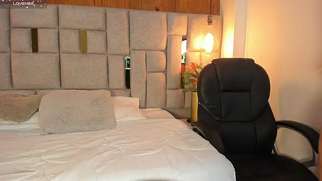 Saori newman online show from 03/07/25, 12:01