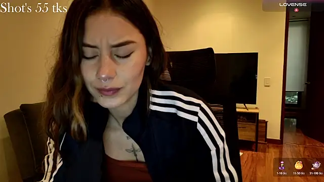 Emmy petit online show from 11/01/25, 06:54