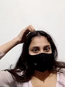 magicmoment00786 online show from 12/17/24, 05:15