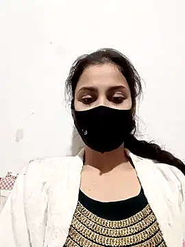 magicmoment00786 online show from 12/19/24, 04:35