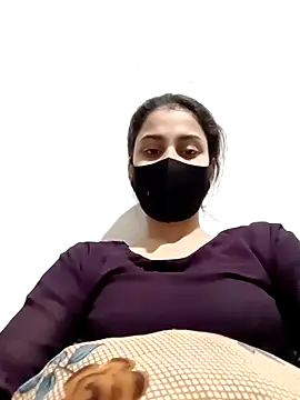 magicmoment00786 online show from 02/03/25, 03:49