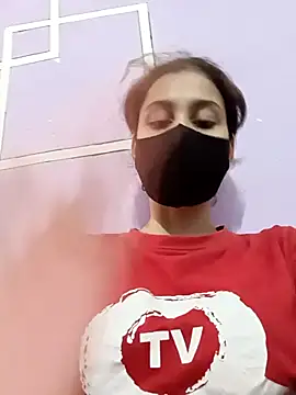 magicmoment00786 online show from 09/28/25, 07:25