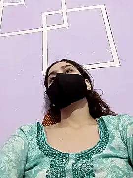 magicmoment00786 online show from 10/31/25, 07:09