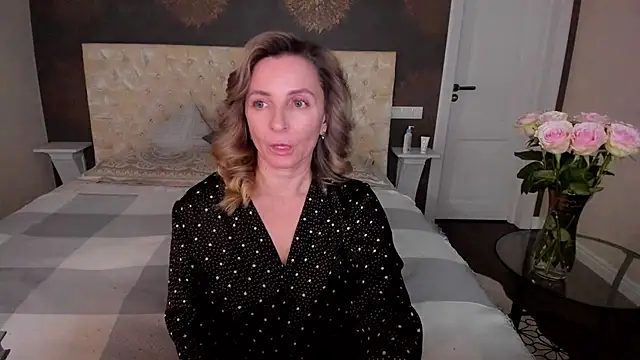 Snapshot of AllisonWilliams chatting on 10/10/25, 05:01 AllisonWilliams online show from 10/10/25, 05:01