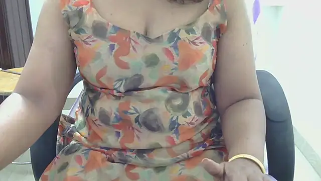 indian anu mallu online show from 10/22/25, 01:50