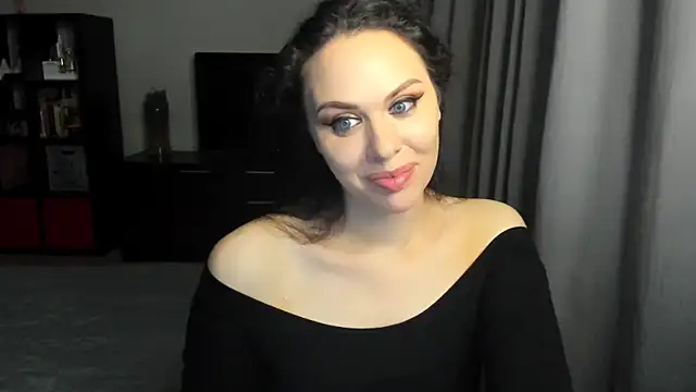 Snapshot of MollyCheiz chatting on 12/07/24, 03:47 MollyCheiz online show from 12/07/24, 03:47