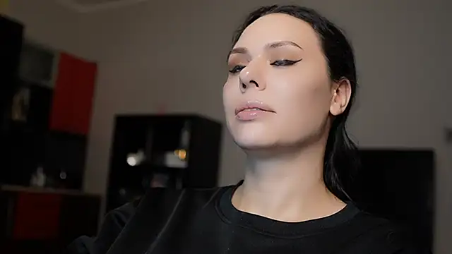 Snapshot of MollyCheiz chatting on 12/23/24, 10:12 MollyCheiz online show from 12/23/24, 10:12