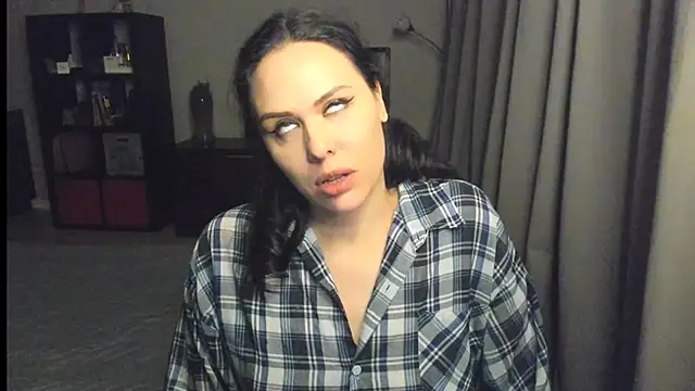 Snapshot of MollyCheiz chatting on 01/17/25, 08:22 MollyCheiz online show from 01/17/25, 08:22