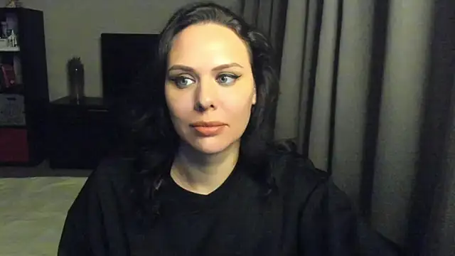 Snapshot of MollyCheiz chatting on 02/07/25, 08:31 MollyCheiz online show from 02/07/25, 08:31