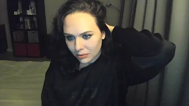 Snapshot of MollyCheiz chatting on 03/05/25, 09:15 MollyCheiz online show from 03/05/25, 09:15
