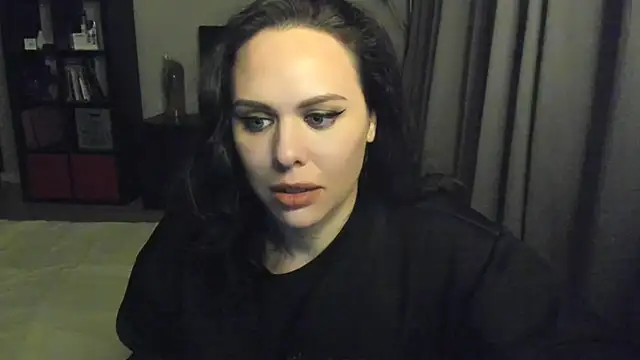 Snapshot of MollyCheiz chatting on 03/10/25, 12:40 MollyCheiz online show from 03/10/25, 12:40