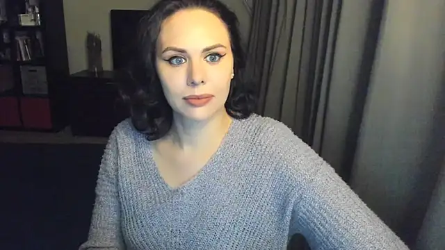 Snapshot of MollyCheiz chatting on 03/18/25, 11:20 MollyCheiz online show from 03/18/25, 11:20