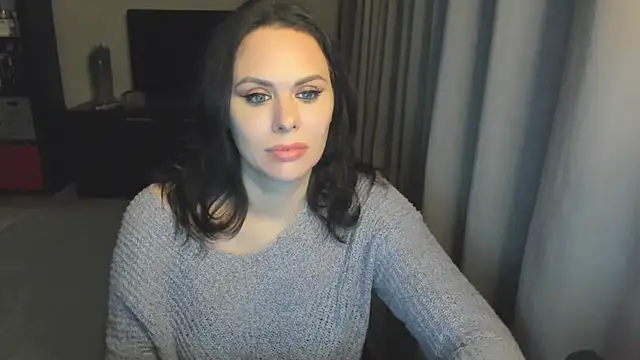 Snapshot of MollyCheiz chatting on 10/20/25, 03:23 MollyCheiz online show from 10/20/25, 03:23