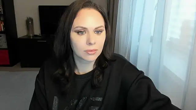 Snapshot of MollyCheiz chatting on 11/13/25, 10:25 MollyCheiz online show from 11/13/25, 10:25