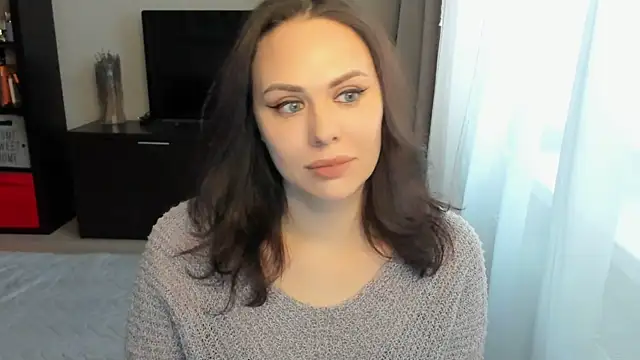 Snapshot of MollyCheiz chatting on 11/24/25, 12:05 MollyCheiz online show from 11/24/25, 12:05