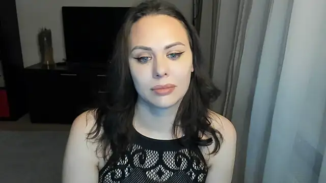 Snapshot of MollyCheiz chatting on 11/26/25, 03:35 MollyCheiz online show from 11/26/25, 03:35