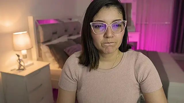 Camilaa bueno online show from 01/13/25, 10:45