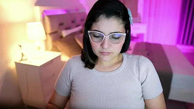 Camilaa bueno online show from 03/14/25, 12:54