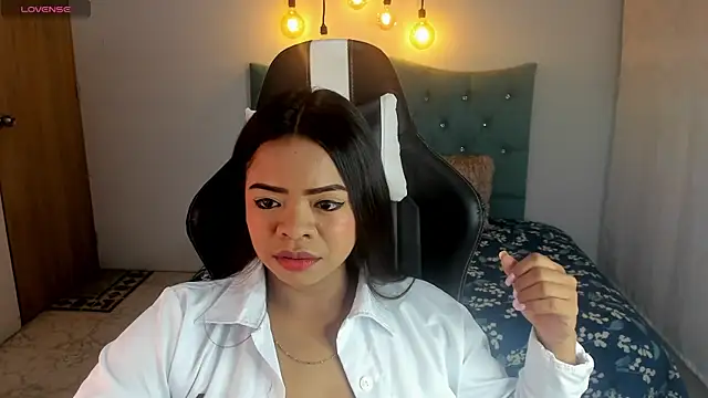 Any topless online show from 02/22/25, 12:08