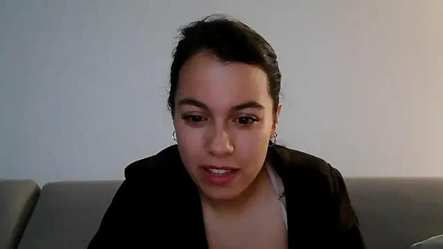 Snapshot of AmaraBella69 chatting on 12/10/24, 09:54 AmaraBella69 online show from 12/10/24, 09:54