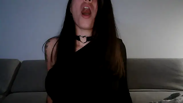 Snapshot of AmaraBella69 chatting on 12/16/24, 10:24 AmaraBella69 online show from 12/16/24, 10:24