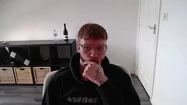 PrettyGinger online show from 12/14/24, 02:31