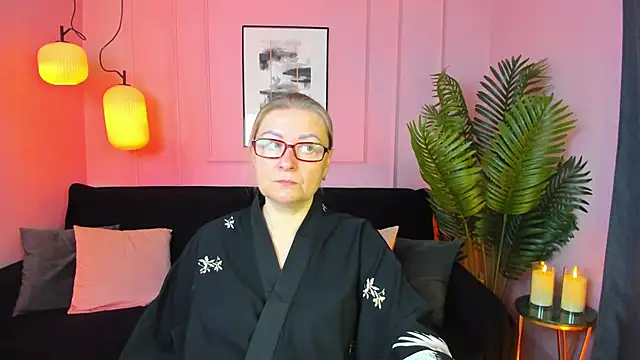 AlexandraKind online show from 10/23/25, 01:43