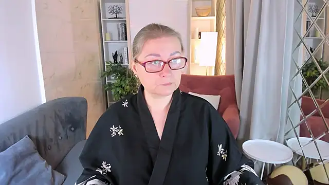 AlexandraKind online show from 11/15/25, 01:40