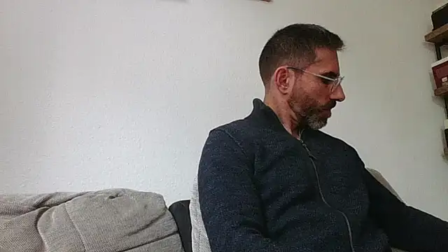 alcatraz009 online show from 10/14/25, 10:27