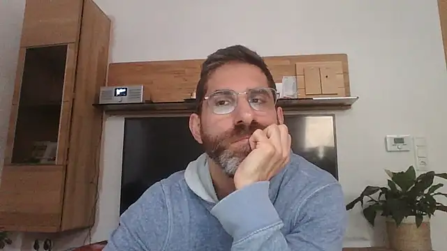 alcatraz009 online show from 11/17/25, 08:20