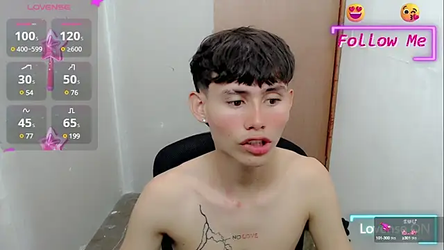 Snapshot of tanjiro_cute chatting on 01/10/25, 03:29 tanjiro cute online show from 01/10/25, 03:29