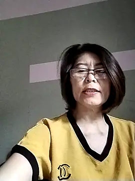 Baby-tits2024 online show from 11/16/25, 06:08