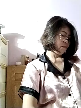 Baby-tits2024 online show from 11/21/25, 01:43