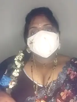 Sexy Radhikaa online show from 02/16/25, 04:21