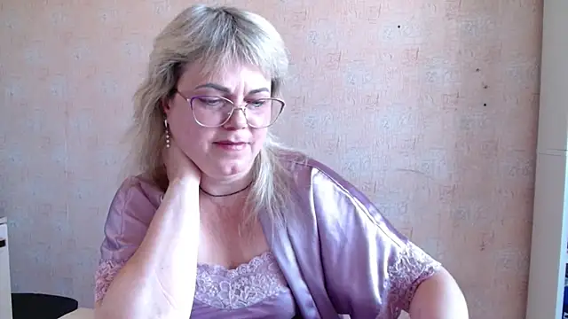 Snapshot of sweetsunset11 chatting on 09/23/25, 05:54 sweetsunset11 online show from 09/23/25, 05:54